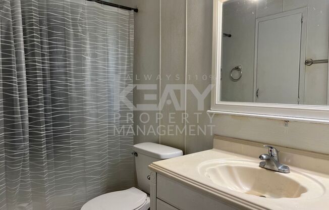 3 Bedroom, 1 Bathroom House is Available Now!