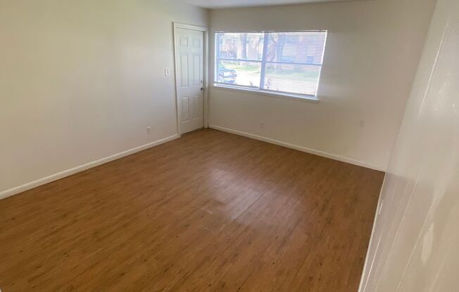 2 beds, 1 bath, 675 sqft, $723, Unit 441 Winfield-Unit 04