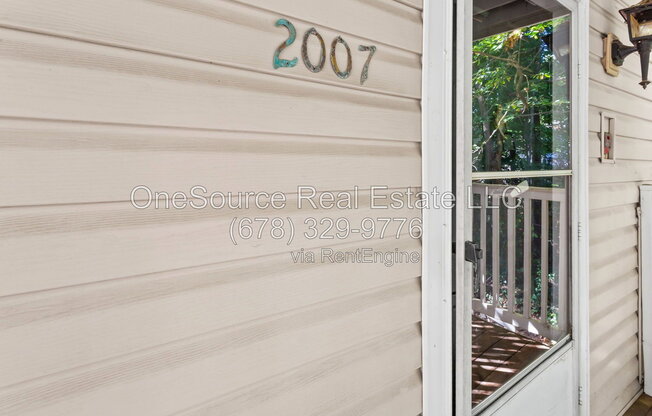 2 beds, 1 bath, 1,097 sqft, $1,550