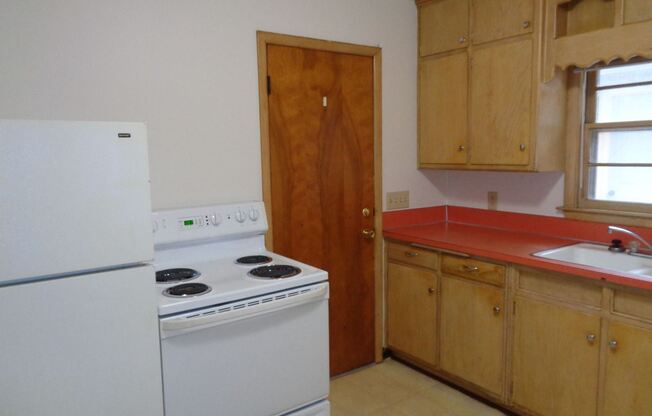 1040 S. 40