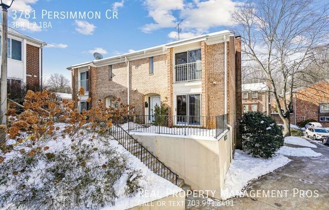 3781 PERSIMMON CRES
