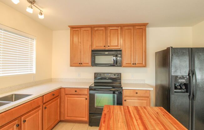 3 beds, 2 baths, $1,700