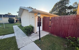 1 Bedroom/1 Bathroom 1st Floor Villa in Indian Ridge AVAILABLE NOW!