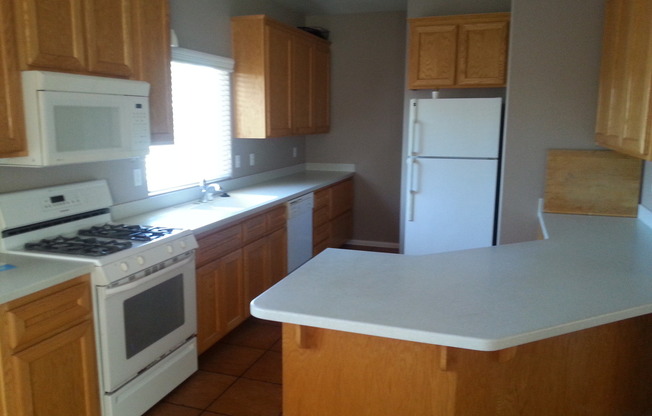 3 bedroom 2.5 bath house near the beach