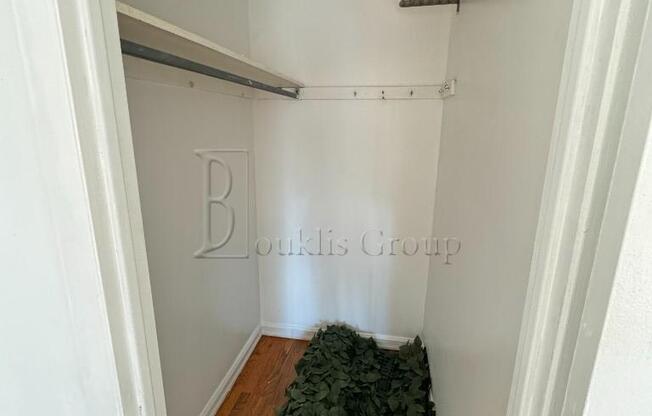 2 beds, 2 baths, $3,000, Unit 2