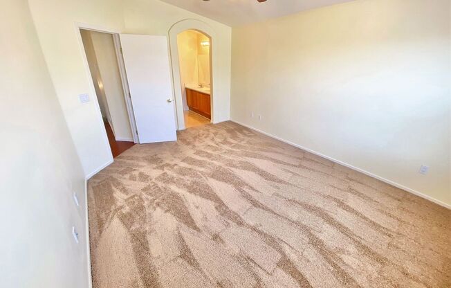 CHARMING 2 BEDROOM, 2 BATH CONDO WITH STYLISH UPGRADES THROUGHOUT!