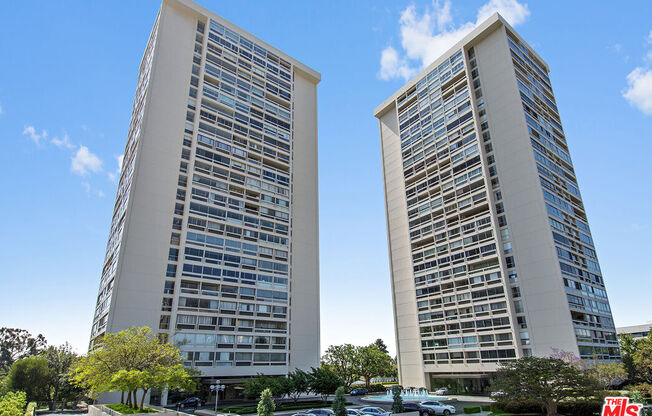 2 beds, 2 baths, 1,633 sqft, $9,500, Unit 702