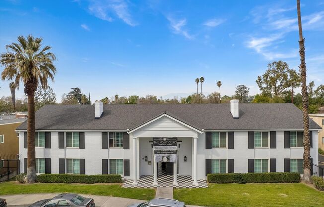 1 bed, 1 bath, 650 sqft, $1,950, Unit 220