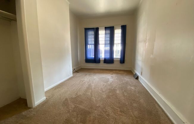 1 bed, 1 bath, $900