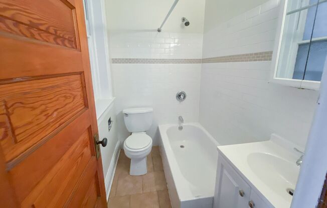 3 beds, 2 baths, 1,960 sqft, $3,950, Unit 3637-1