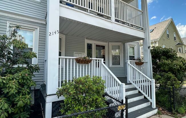 2145 DORCHESTER AVE