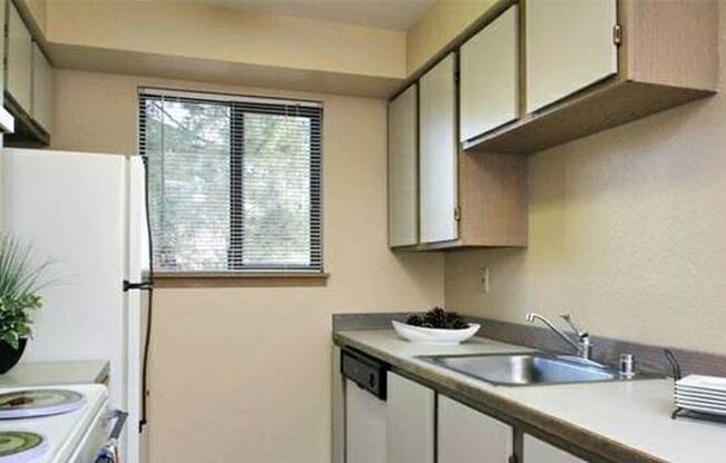 2 beds, 2 baths, 833 sqft, $1,150, Unit 22