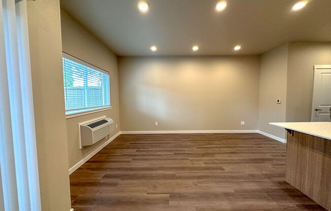 3 beds, 2.5 baths, 1,026 sqft, $2,310, Unit 4616