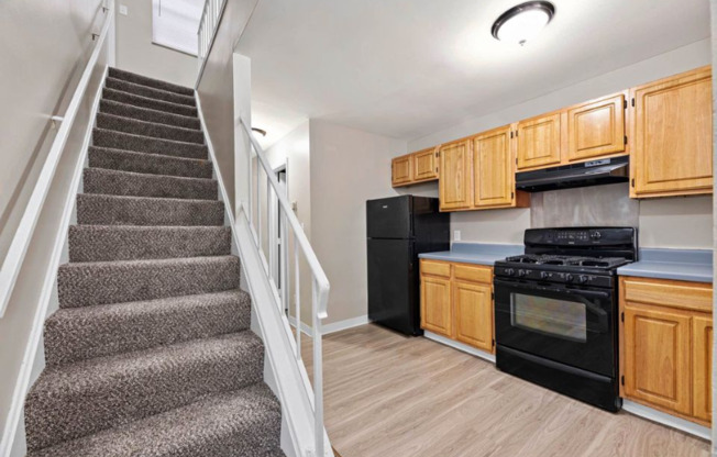 755 CANONBY PL