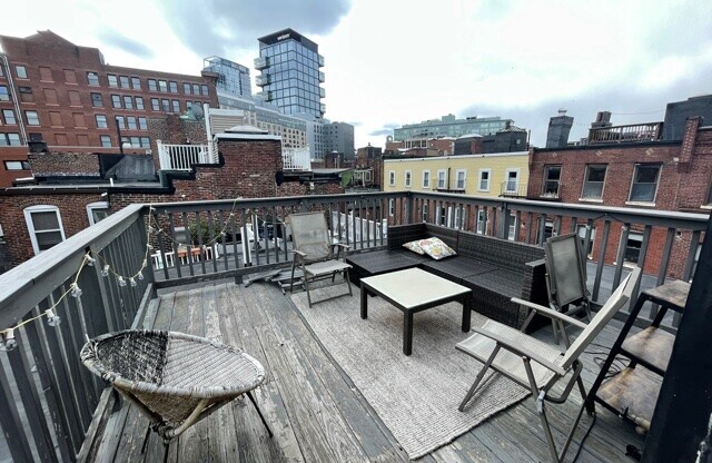 18 THACHER ST