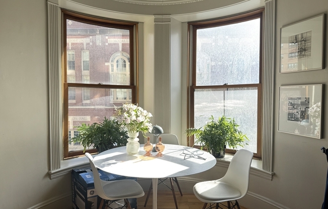 1 bed, 1 bath, 675 sqft, $3,600, Unit 207
