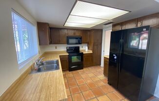 1524 W Keating Ave
