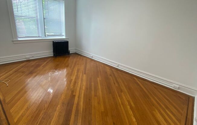 1 bed, 1 bath, 480 sqft, $1,900, Unit D08