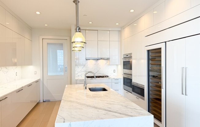 3 beds, 3.5 baths, 2,663 sqft, $19,750, Unit 5106