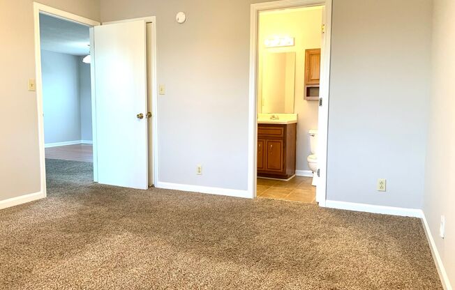 3 beds, 2 baths, $1,250