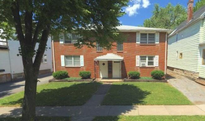 2 beds, 1 bath, 850 sqft, $1,250