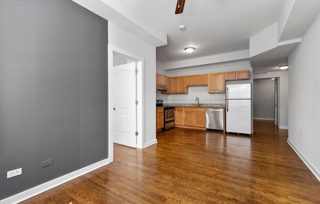 2 beds, 1 bath, 696 sqft, $1,995, Unit 1456-G8