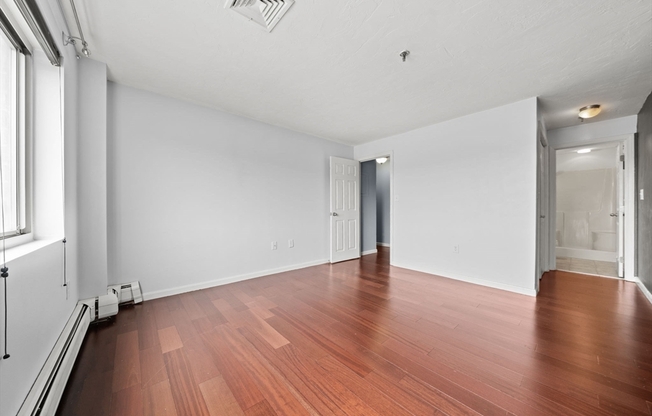 2 beds, 2 baths, 800 sqft, $2,500, Unit 602