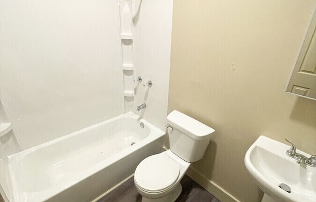 1224 N WARMAN
