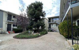 1 bed, 1 bath, $2,295, Unit 329 #A