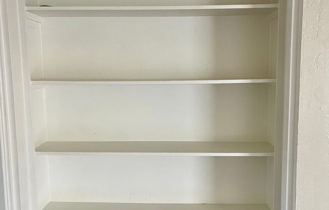 Charming 1 bed Apt. in North Park Community