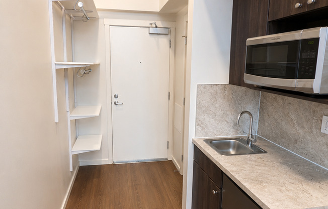 Studio, 1 bath, 190 sqft, $1,545, Unit 507