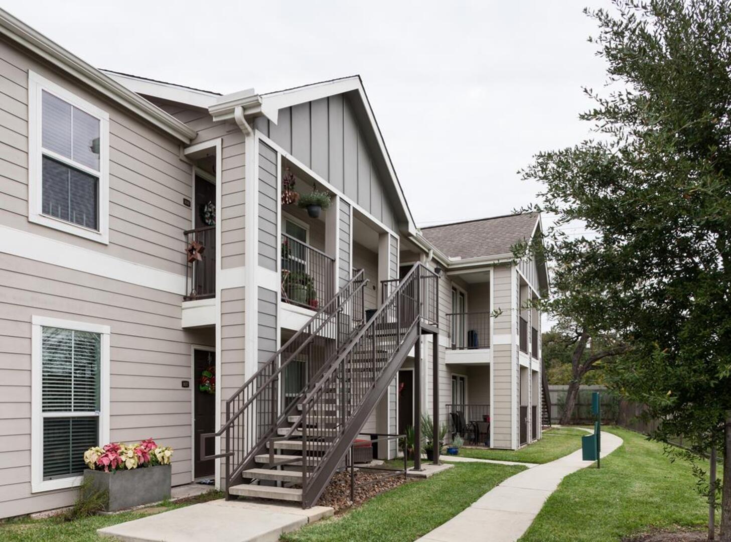 Reserve at Garden Oaks