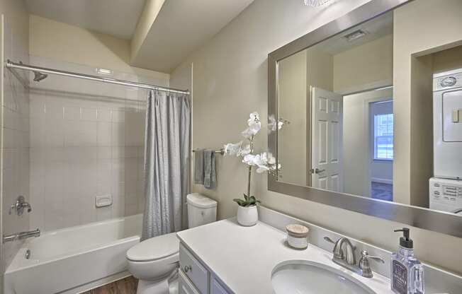 Luxury Apartment Bathroom | Mechanicsburg Apartments | Graham Hill Apartments in Mechanicsburg