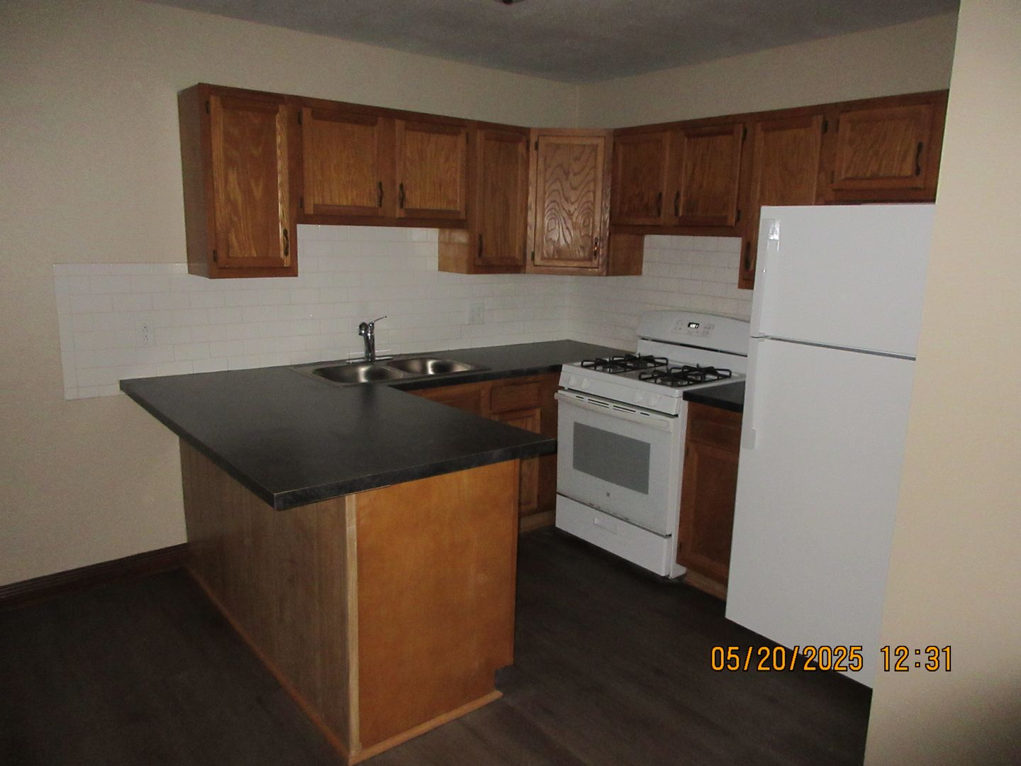 2427 Calhoun