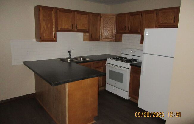 2427 Calhoun