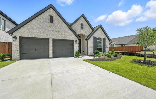 1101 BRIAR OAK LN