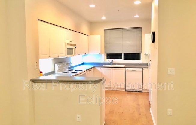 16125 Juanita-Woodinville Way NE #906