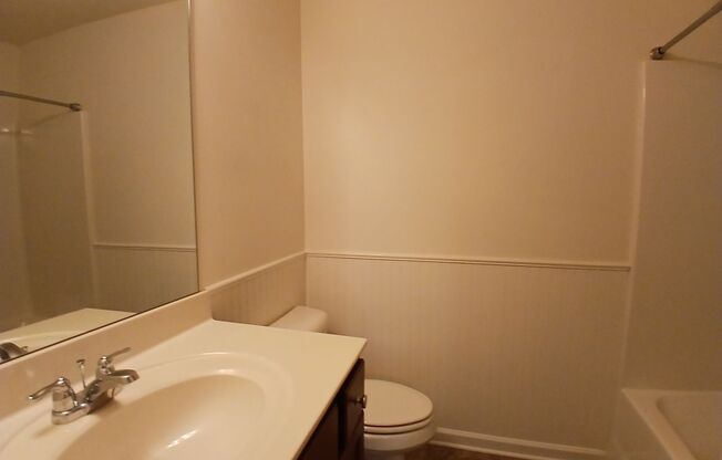 3 beds, 2.5 baths, $2,195