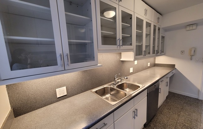 2 beds, 2 baths, 1,464 sqft, $13,200, Unit 16D