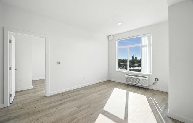 2 beds, 1 bath, 757 sqft, $1,695, Unit 201