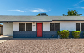 Stylish 3 Bedroom Home with Modern Kitchen & Large Backyard Retreat