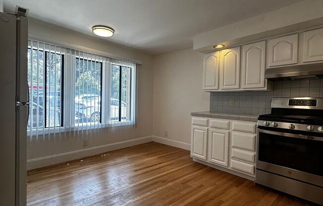 3100 Fulton Street (1025r)