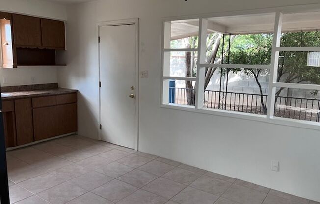 2 beds, 1 bath, $1,550