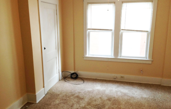 2916 CLERMONT AVE