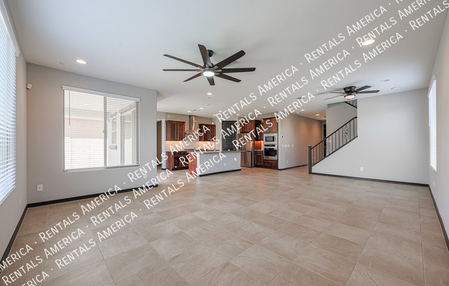 5610 N 90 DR