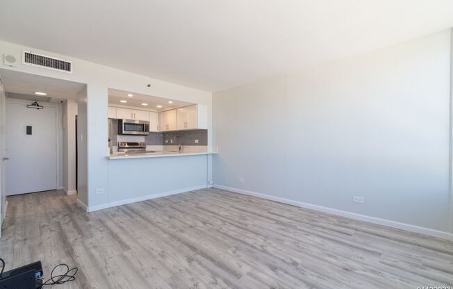 1 bed, 1 bath, $2,400