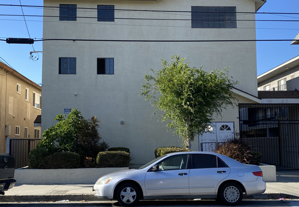 4063 W 130 ST