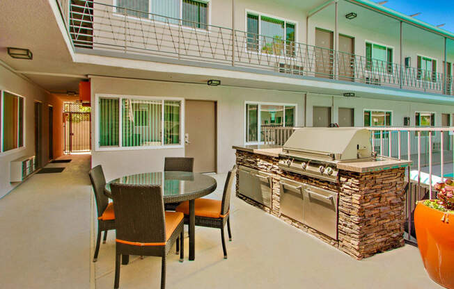 BBQ Grill, Common are patio, North Hollywood Apartment_Twin Palms