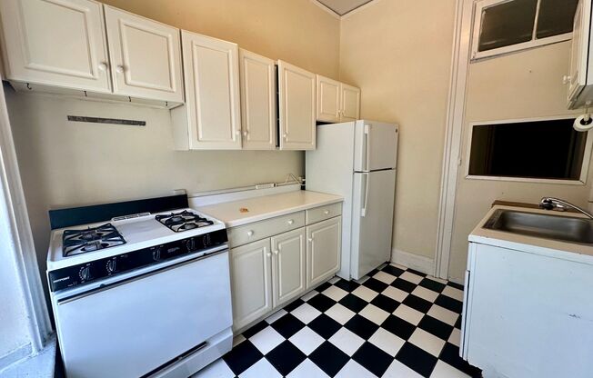 Charming Juneau Village Apartments!