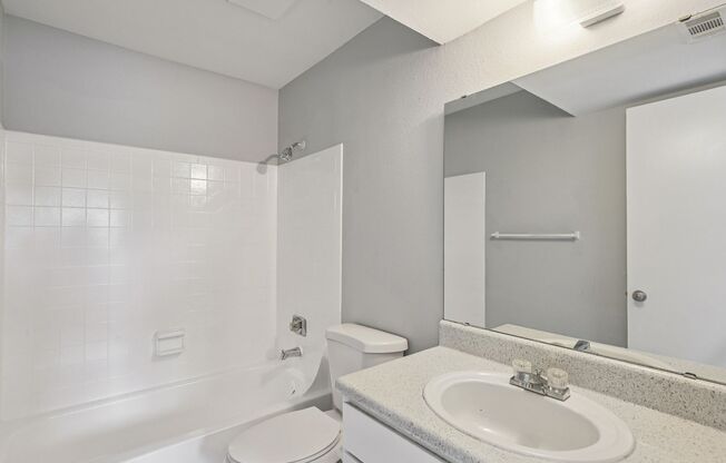 2 beds, 1.5 baths, 850 sqft, $1,490